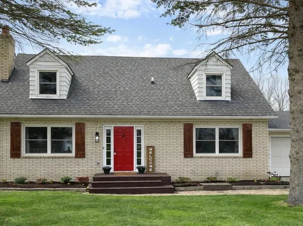 4837 Mack Rd, Howell, MI 48855