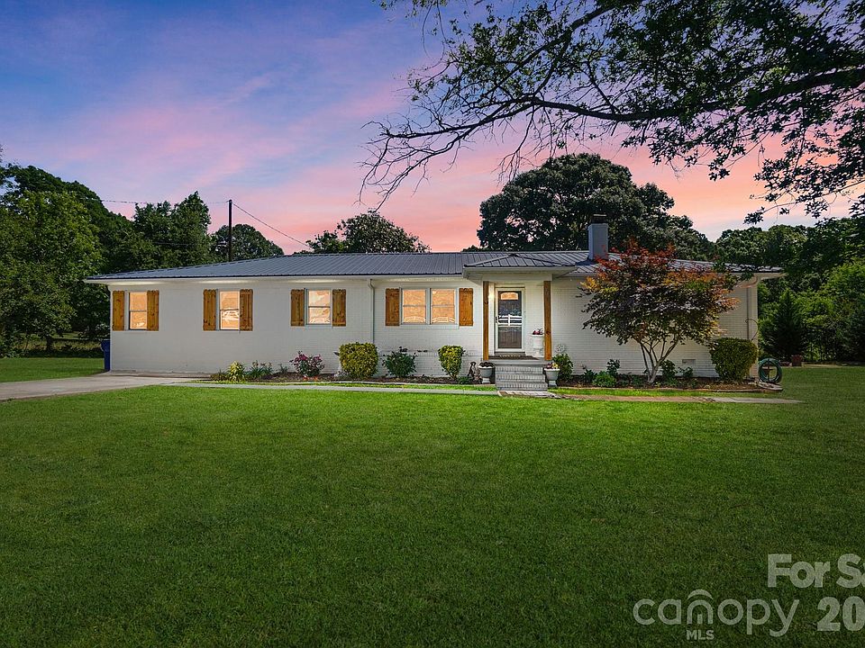 1st image of 487 Linwood Rd