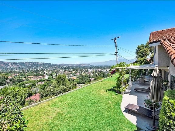 4th image of 2413 Rio Branca Dr