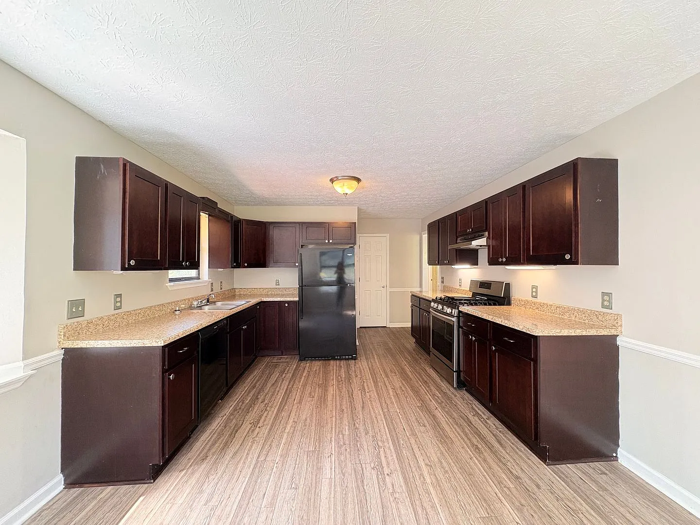 901 Locke Drive, Oxford — Photo 4