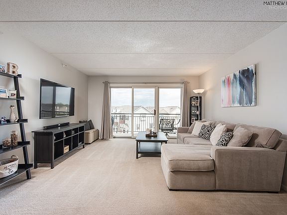 3rd image of 370 Western Ave #405