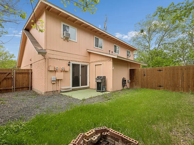 820 Sahara Ave #2 — Photo 23