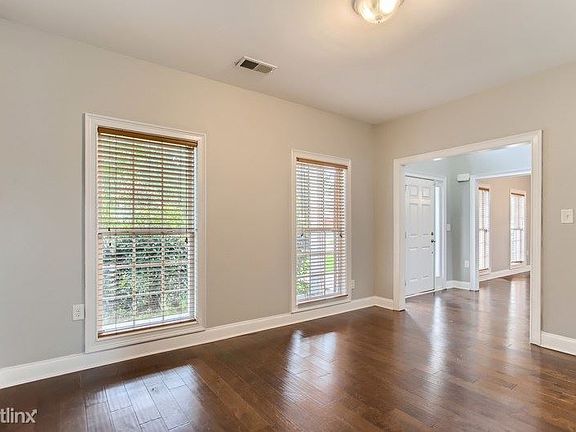 4th image of 2108 Ginger Estates Dr NE