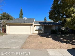 8733 Tiogawoods Dr, Sacramento, CA