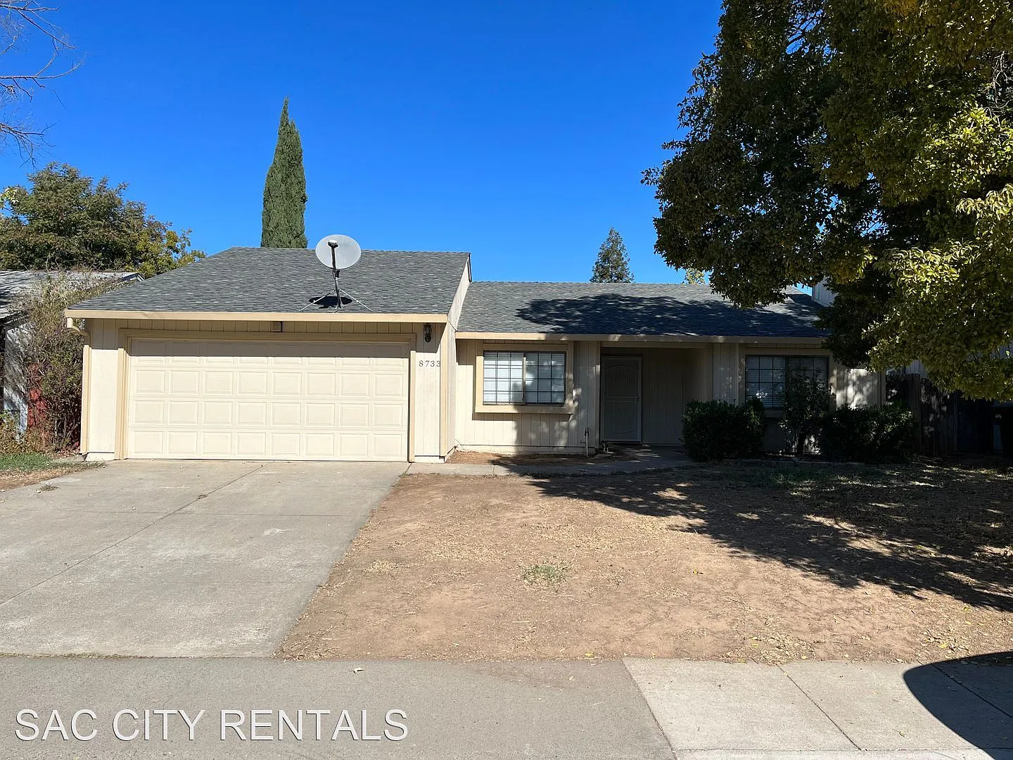 8733 Tiogawoods Dr photo 1