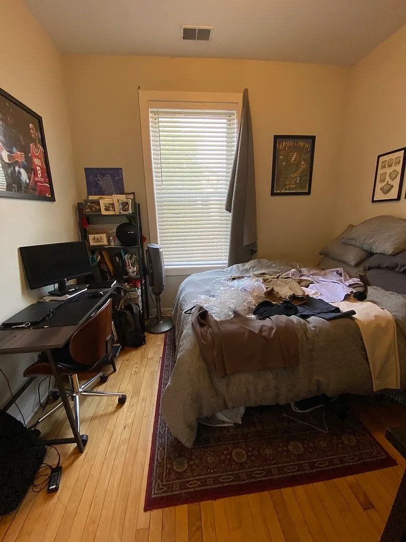 2 bed, 800 sqft, $3,795 — Photo 2