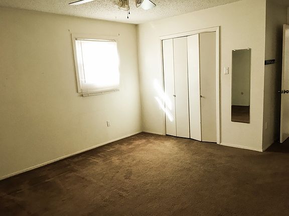 4th image of 1615 S Roosevelt Rd S #6