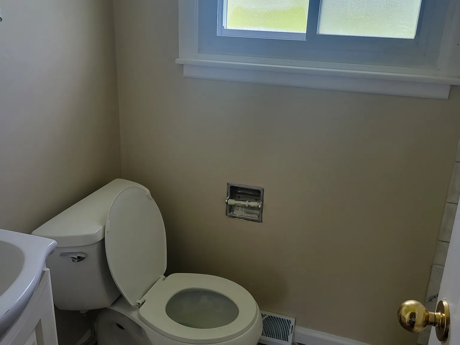 2 bed, 840 sqft, $1,425 — Photo 2