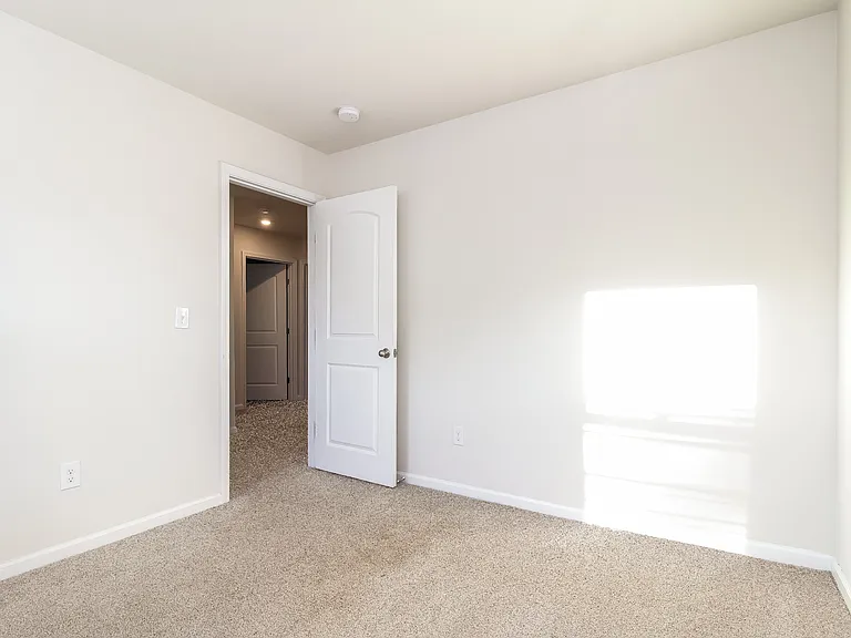 159 Evvalane Dr — Photo 11