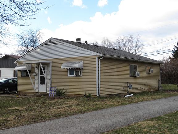 3rd image of 1210 Grovewood Dr