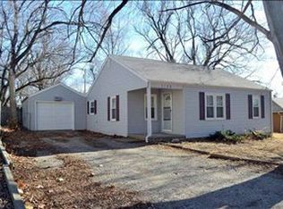 3128 SE Iowa Ave, Topeka, KS 66605