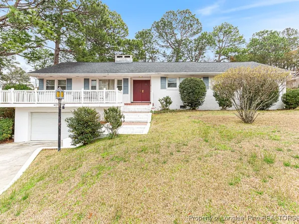 2223 Winterlochen Rd, Fayetteville, NC 28305
