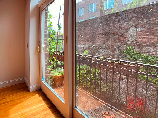 Rented by Corcoran | media 7