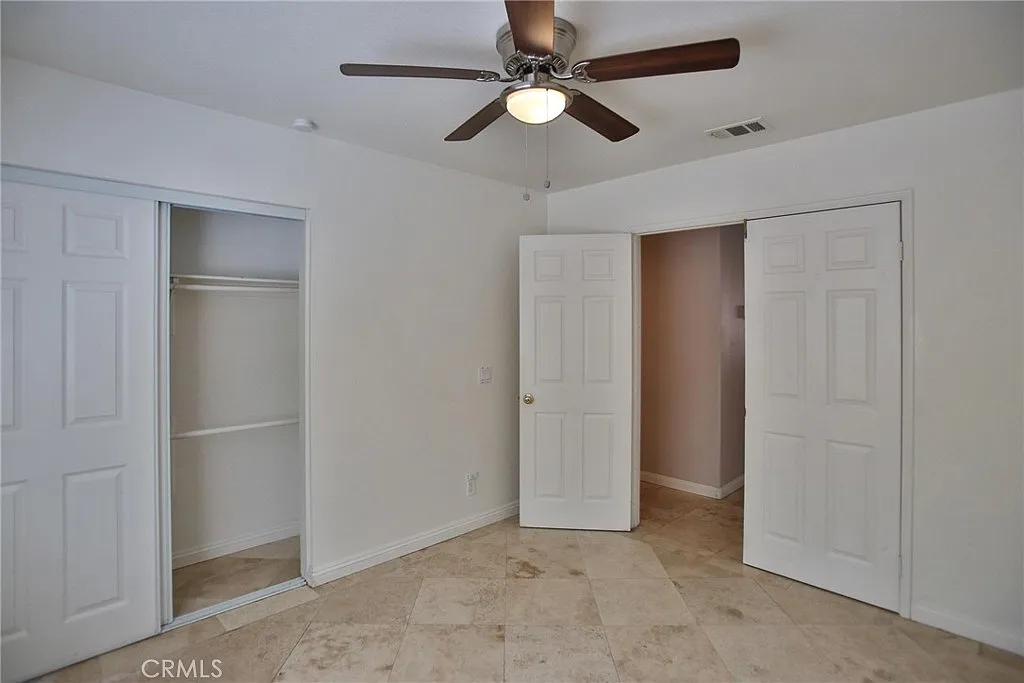 6 bed, 2112 sqft, $4,600 — Photo 4