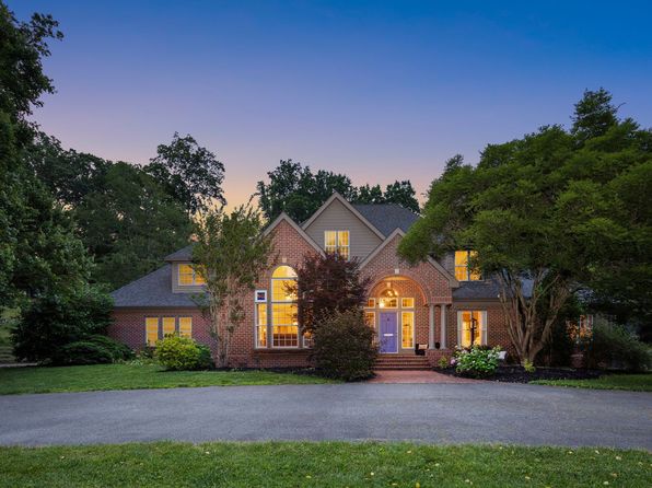 118 Holcombe Cove Rd