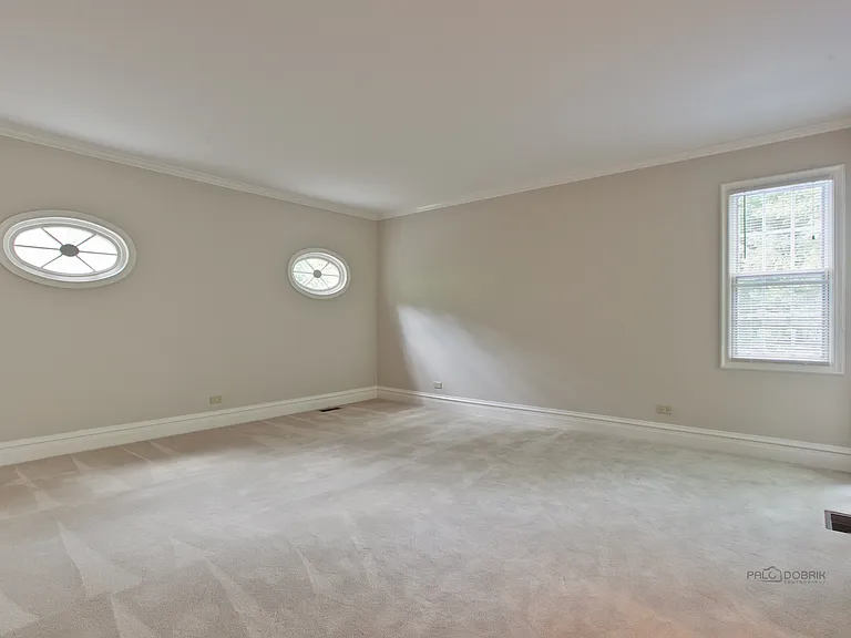 427 N Sheridan Rd — Photo 34