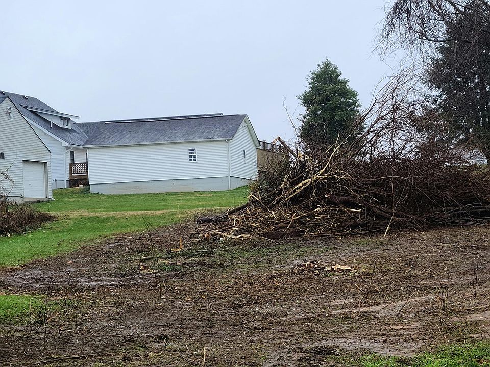 2nd image of 107 Ringgold Rd