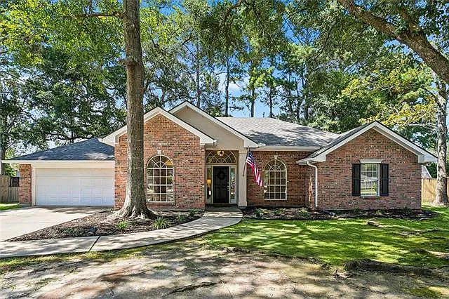 3 bed, 2.0 bath, 1803 sqft, $2,250 — Photo 1