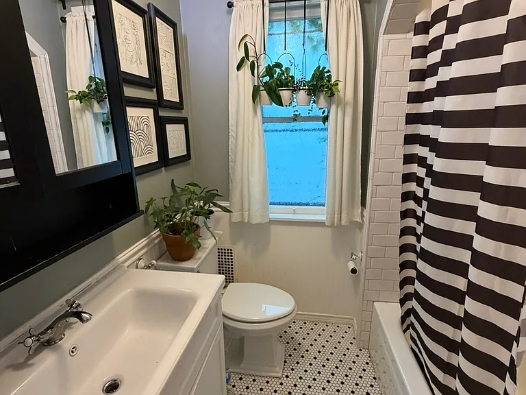 1401 Chelton Ave — Photo 14
