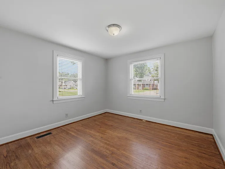 245 Thuss Ave — Photo 13
