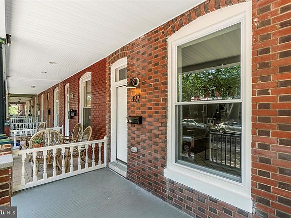 4th image of 327 Whitridge Ave