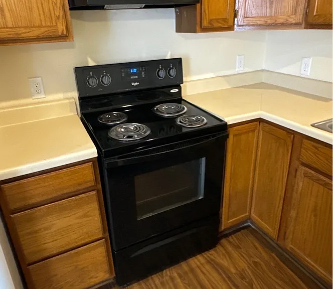 1618 McIntosh St #D — Photo 5