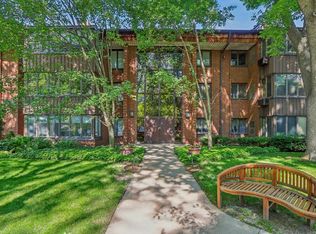 1219 N Jackson St UNIT 102, Milwaukee, WI 53202