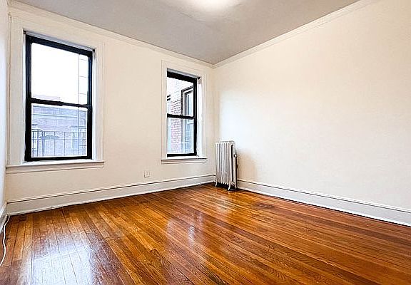 2nd image of 143-54 Roosevelt Ave #4D