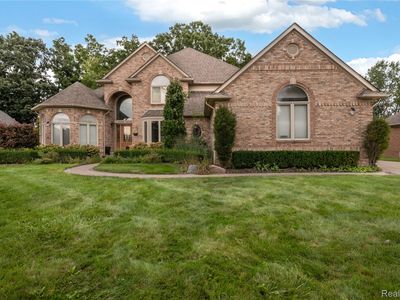 54868 Spyria Dr, Utica, MI, 48315
