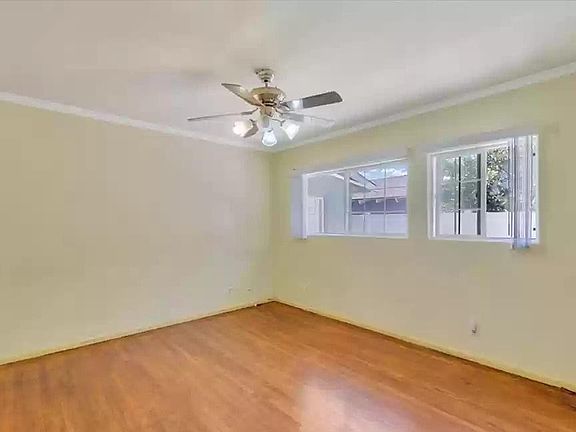 5th image of 4415 24th Ave SE