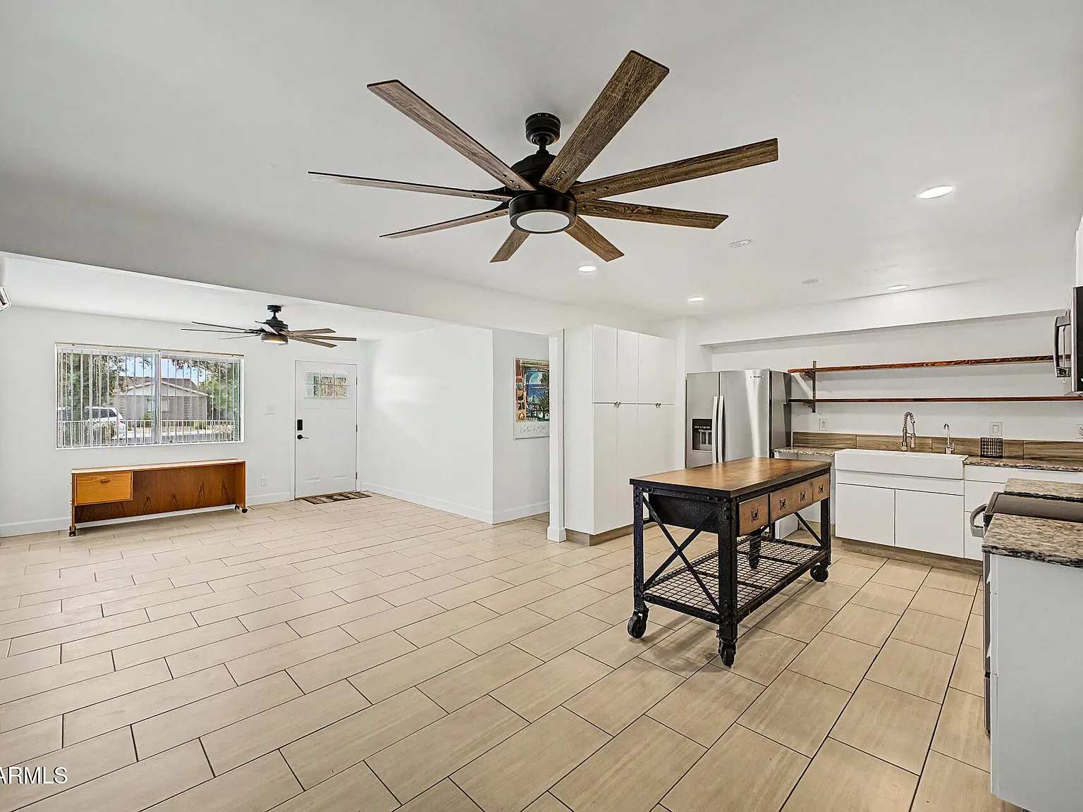 4 bed, 2240 sqft, $2,595 — Photo 2