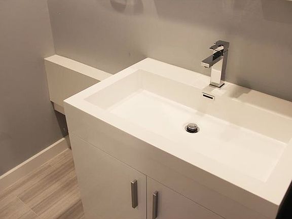3rd image of 7441 Wayne Ave APT 14P