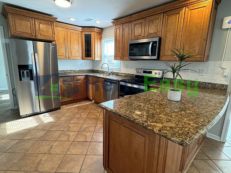 1584 Boles Pl — Photo 7