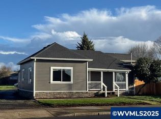 225 N Molalla Ave, Molalla, OR 97038