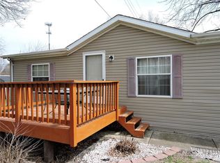 905 Salem Pl, Fairview Heights, IL 62208