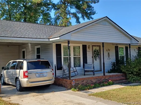 210 S Bethel Rd, Raeford, NC 28376