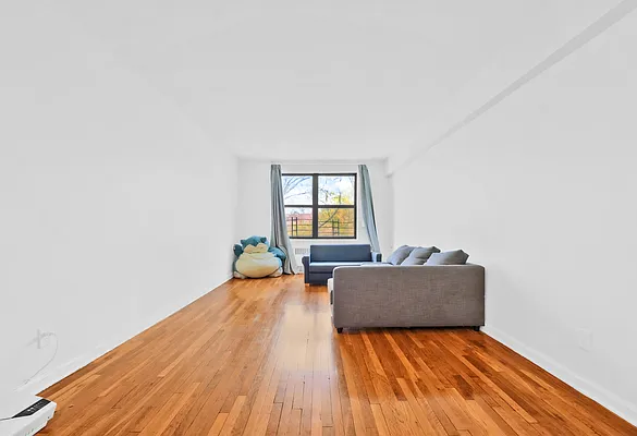 Sold by Chous Realty Group Inc | media 3