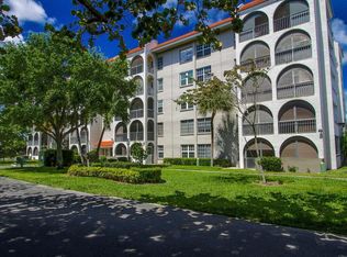 250 NE 20th St APT 520, Boca Raton, FL 33431