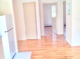 44 Hilton Ave APT D1, Hempstead, NY 11550