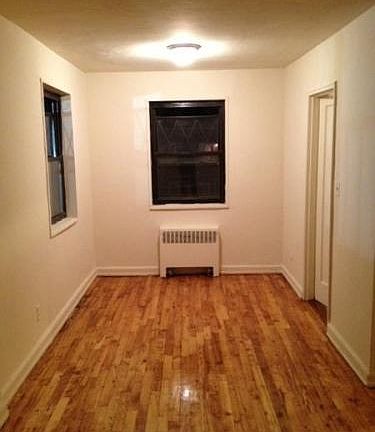 3rd image of 1581 E 48th St