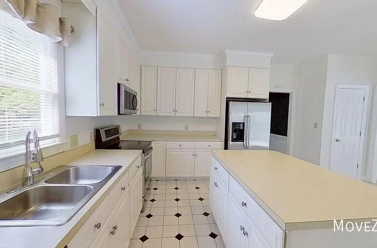2400 Tweedmore Ct — Photo 27