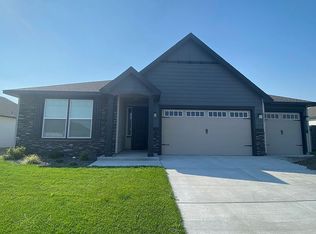 8311 Ballard Loop, West Richland, WA 99353