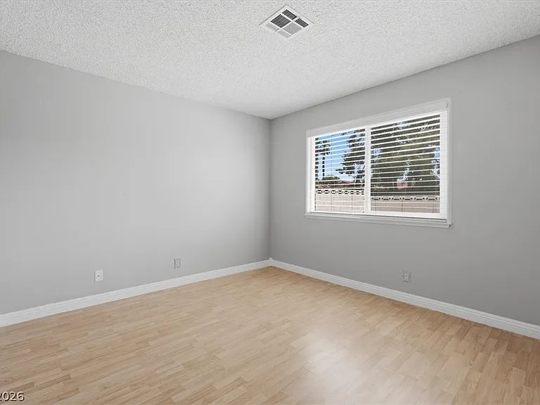 5389 Kalmia Dr — Photo 15