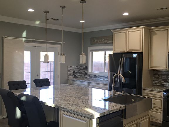 Kitchen/Dining (After)