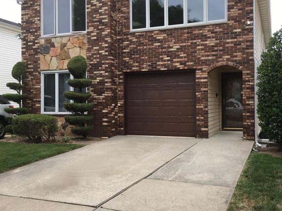 1st image of 41 Stafford Ave
