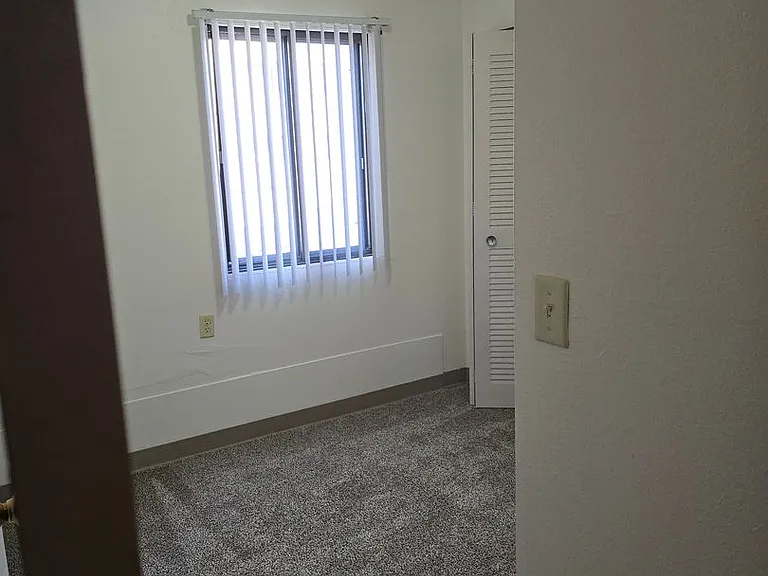 Park Place West Apartments — Photo 54