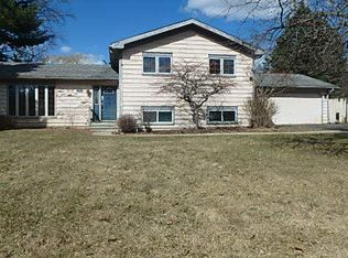 3712 SE Overton Dr, Richmond, IL 60071