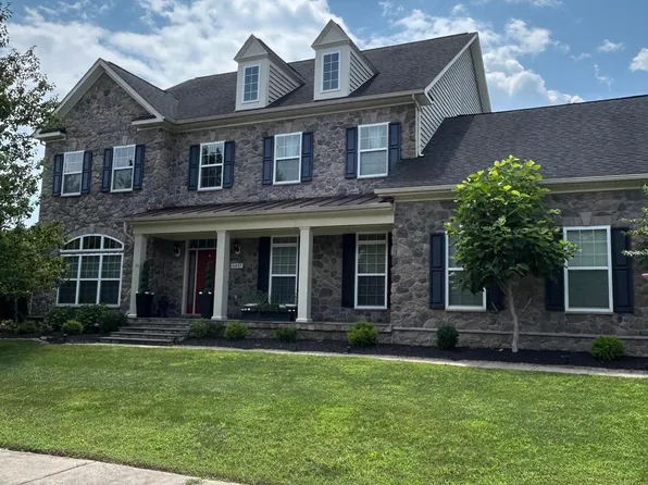 41857 Rawnsley Dr, Ashburn, VA 20148
