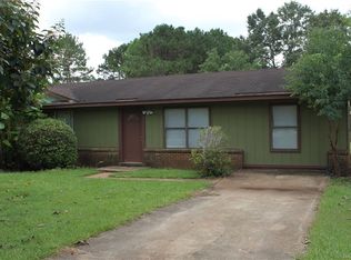 325 Byrd Dr, Daleville, AL 36322