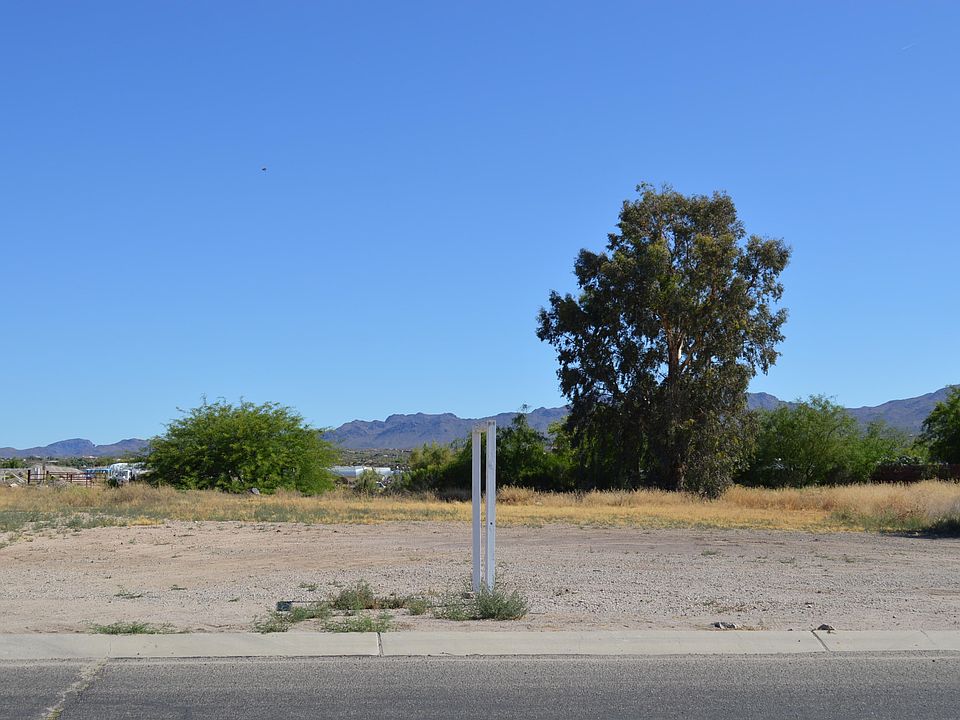 1st image of 7631 N Business Park Dr